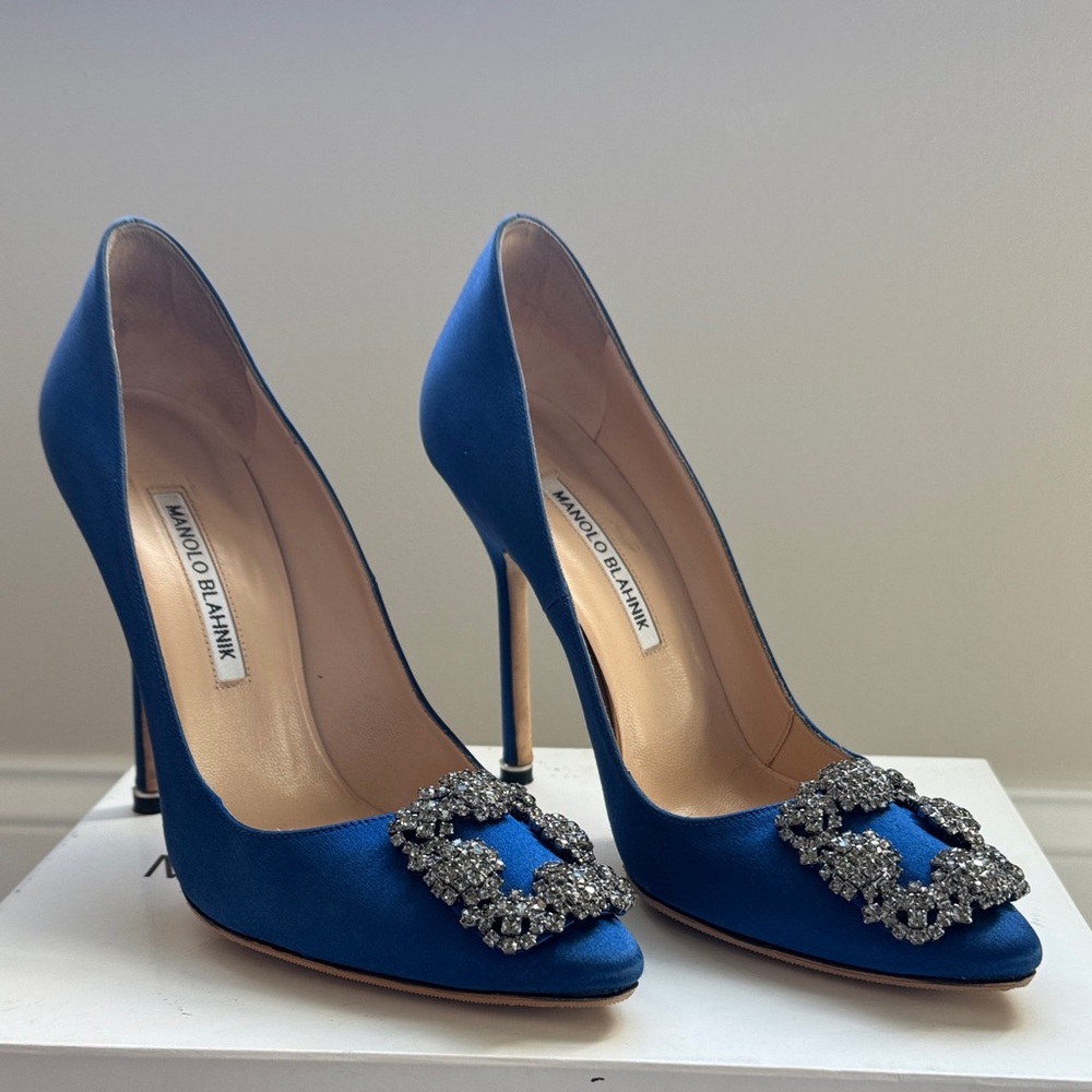 Manolo Blahnik Hangisi